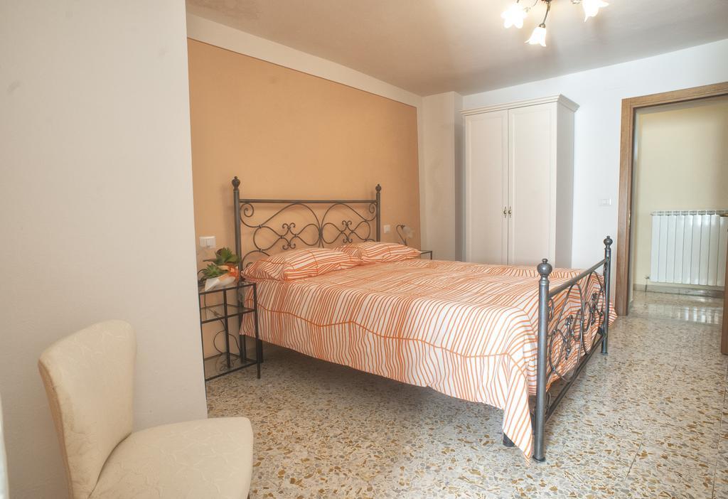 Casa Vacanze Toscana Il Puggio Capolona Room photo